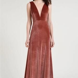 JENNY YOO Logan Velvet Dress Gown English Rose Deep V Size 4 Formal Bridesmaid